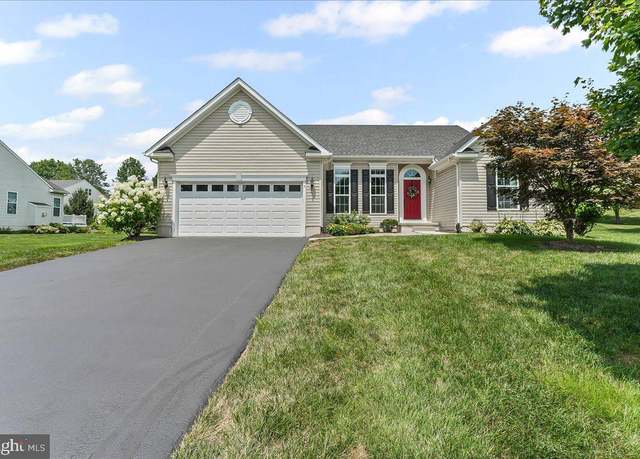 Property at 7 Rouse Dr, Avondale, PA 19311, 4 beds, 3 baths