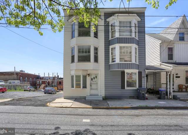 Property at 30 N 2nd St, Steelton, PA 17113, 4 beds, 1.5 baths
