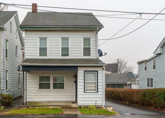 Property at 1300 E Old Cumberland St, Lebanon, PA 17042, 3 beds, 1.5 baths