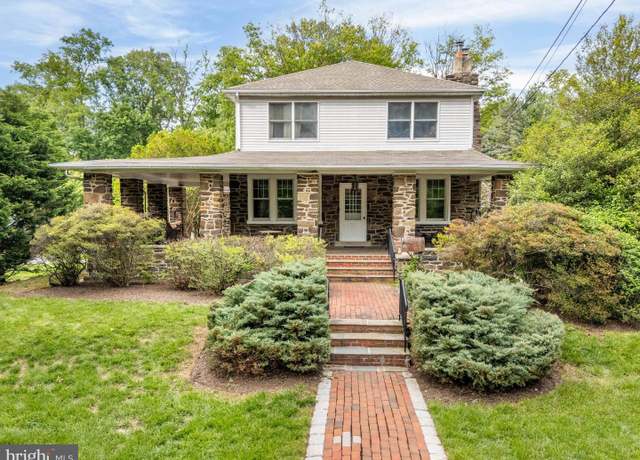 Property at 201 S 10th St, North Wales, PA 19454, 5 beds, 2.5 baths