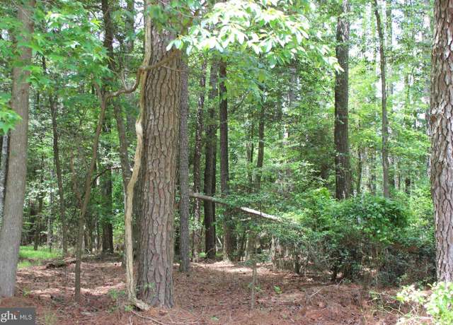 Property at 871 Broadside Dr, Greenbackville, VA 23356