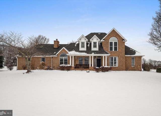 Property at 267 Masterpiece Ln, Winchester, VA 22602, 5 beds, 2.5 baths