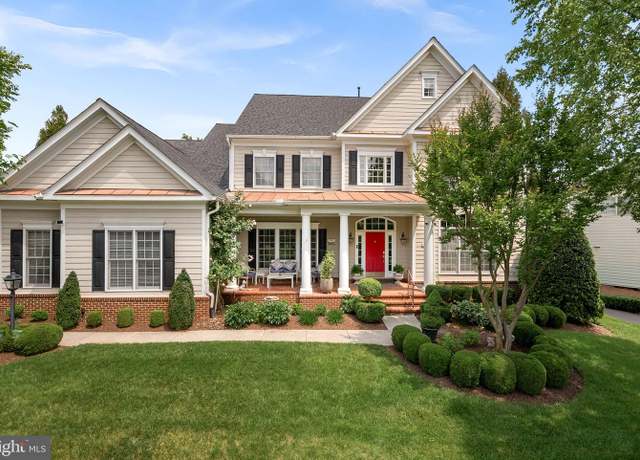 Property at 43252 Overview Pl, Leesburg, VA 20176, 4 beds, 5 baths