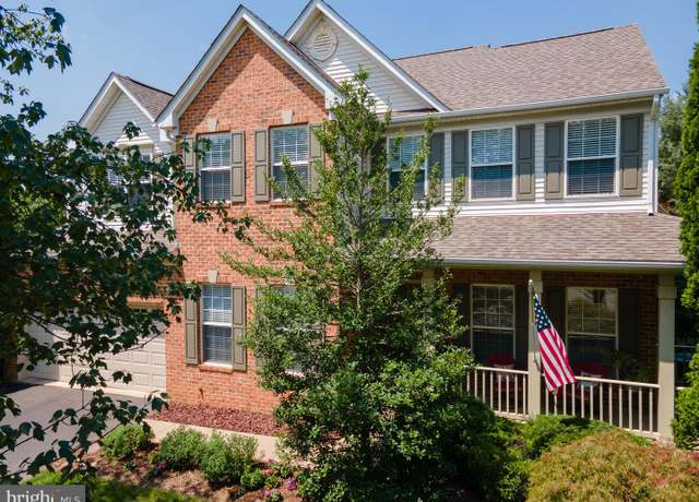 Property at 106 Exmoor Ct NW, Leesburg, VA 20176, 4 beds, 4 baths