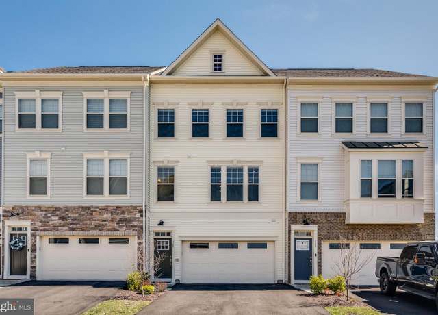Property at 165 Whitson Woods Pl, Stafford, VA 22554, 4 beds, 3.5 baths