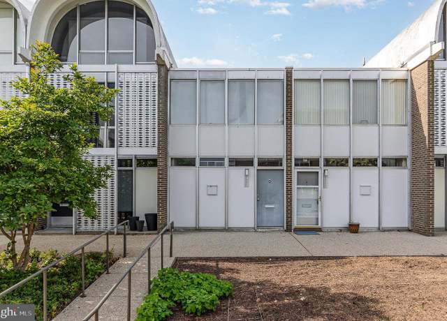 Property at 1338 4th St SW Unit T1338, Washington, DC 20024, 3 beds, 1 bath