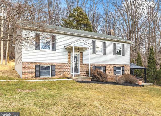 Property at 8231 and 8229 Water Street Rd, Walkersville, MD 21793, 5 beds, 2 baths