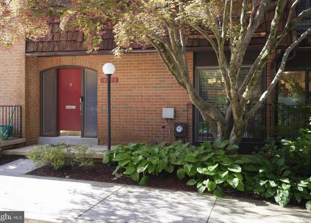 Property at 10893 Deborah Dr, Potomac, MD 20854, 3 beds, 3 baths