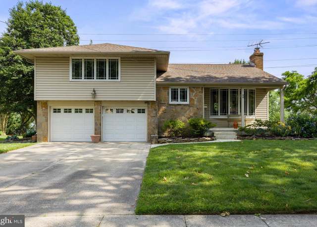 Property at 606 Hilltop Rd, Cinnaminson, NJ 08077, 3 beds, 2.5 baths