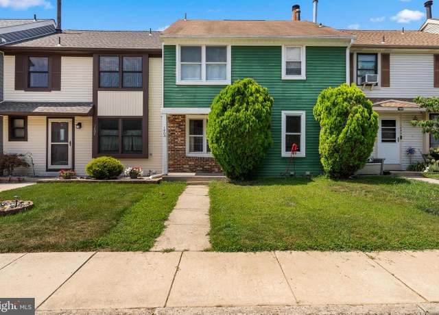 Property at 1404 Arrowwood Ct, Marlton, NJ 08053, 3 beds, 2.5 baths
