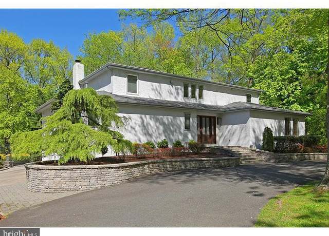 Property at 7 Wilderness Dr, Cherry Hill, NJ 08003, 4 beds, 3.5 baths