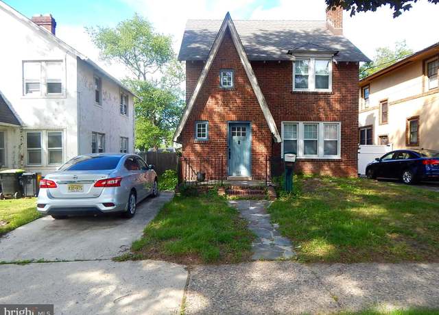 Property at 244 Parkway Ave, Trenton, NJ 08618, 3 beds, 1 bath