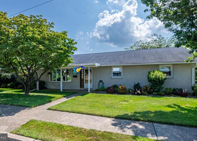 Property at 25 Radcliff Rd, Womelsdorf, PA 19567, 3 beds, 2 baths