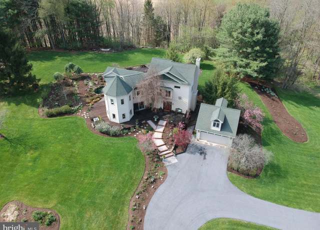 Property at 256 Blackberry Hl, Port Matilda, PA 16870, 5 beds, 3.5 baths