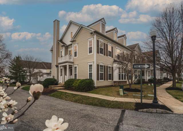 Property at 900 Harsdale Way, Chester Springs, PA 19425, 4 beds, 2.5 baths