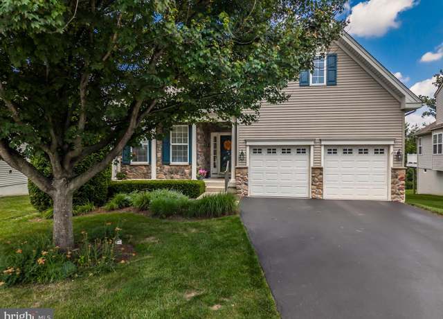 Property at 228 Gaston Ln, Coatesville, PA 19320, 4 beds, 3.5 baths