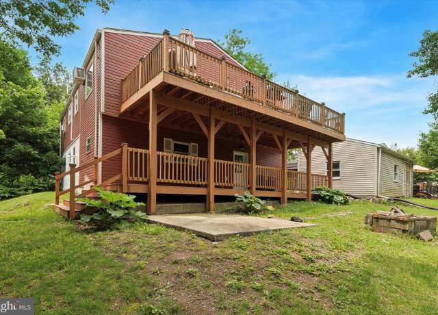 Property at 112 E Vine St, Pottstown, PA 19464, 5 beds