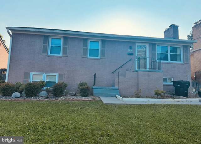 Property at 1709 Reaves St, Winchester, VA 22601, 4 beds, 2 baths