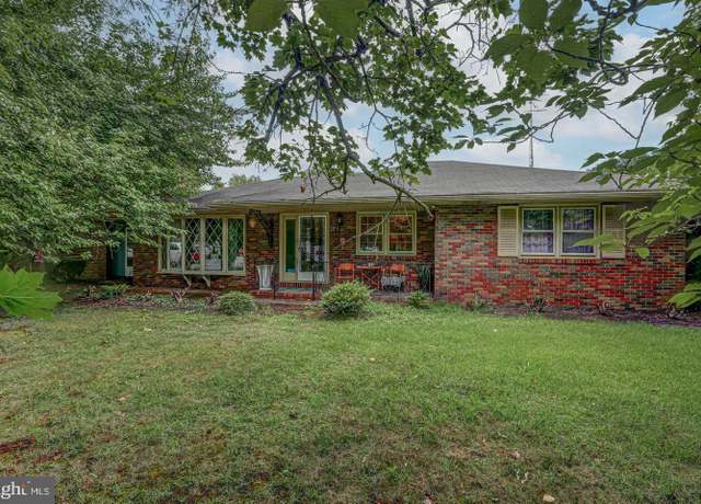 Property at 28 Cedarwood, Penns Grove, NJ 08069, 5 beds, 3 baths