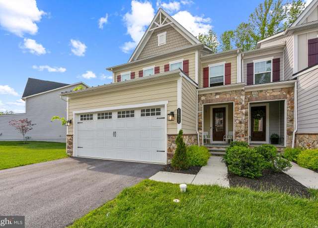 Property at 1622 Phillips Dr, West Chester, PA 19380, 5 beds, 4 baths