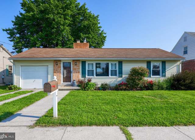 Property at 207 W Walnut St, Cleona, PA 17042, 3 beds, 2 baths