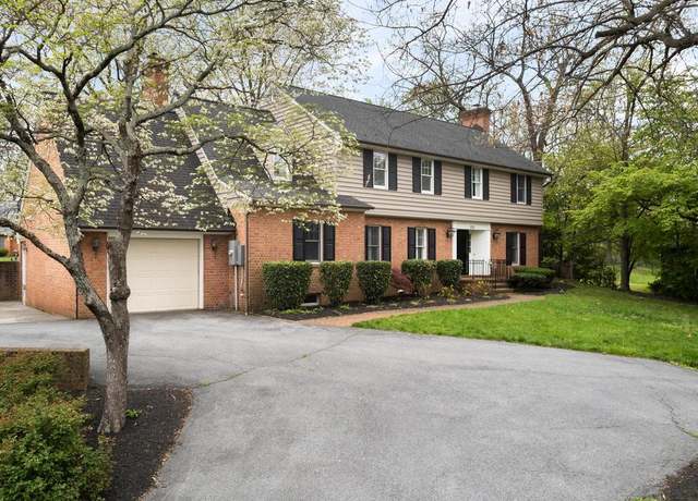 Property at 135 Oak Ridge Ln, Winchester, VA 22602, 4 beds, 2.5 baths