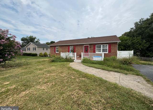 Property at 306 Tanager Dr, Stephens City, VA 22655, 4 beds, 3 baths