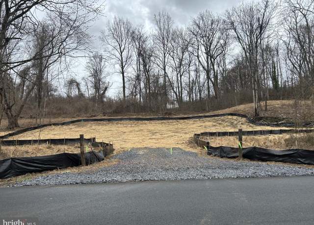 Property at 17598 Yatton Rd, Round Hill, VA 20141