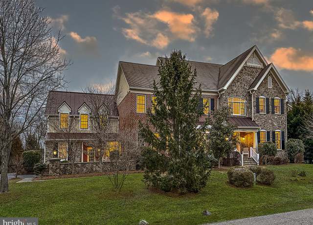 Property at 20880 Eckbo Dr, Leesburg, VA 20175, 5 beds, 5 baths