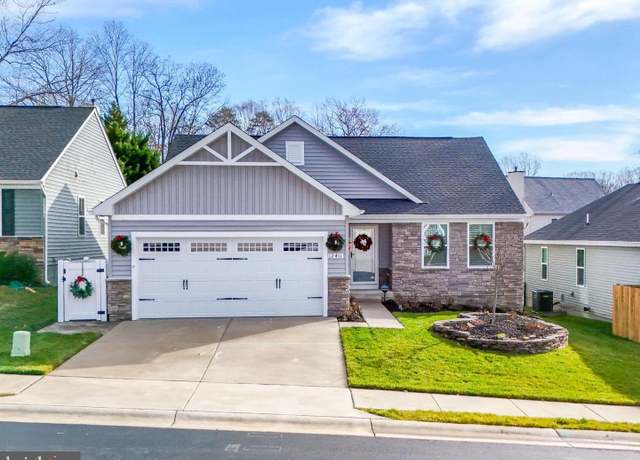 Property at 12411 General Mahone Dr, Fredericksburg, VA 22407, 4 beds, 3 baths