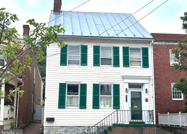 Property at 121 N Washington St, Winchester, VA 22601, 3 beds, 2.5 baths