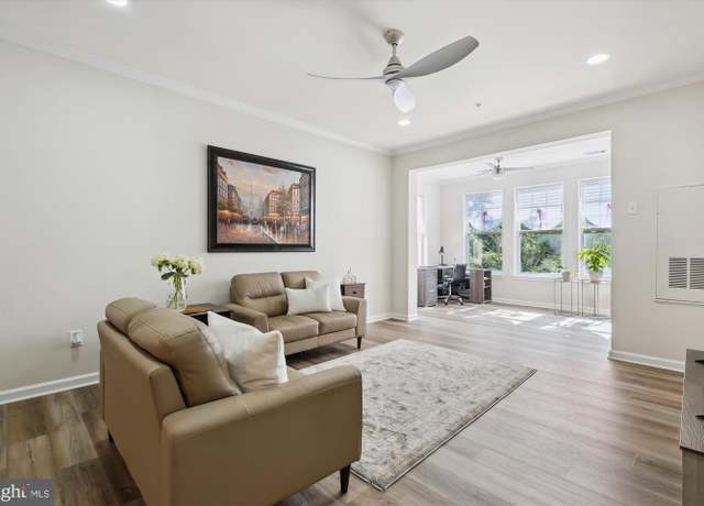 Property at 301 High Gables Dr #305, Gaithersburg, MD 20878, 2 beds, 2 baths