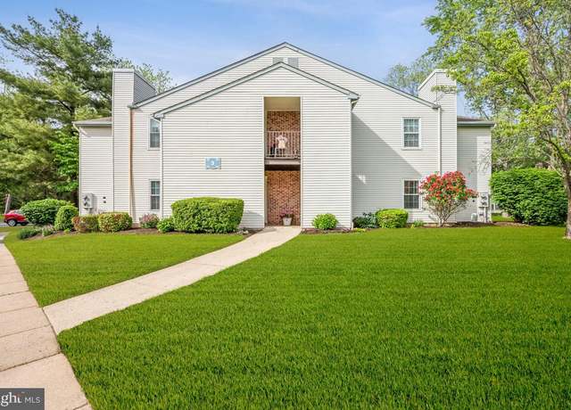 Property at 23 Village La Ln, Mount Laurel, NJ 08054, 2 beds, 2 baths