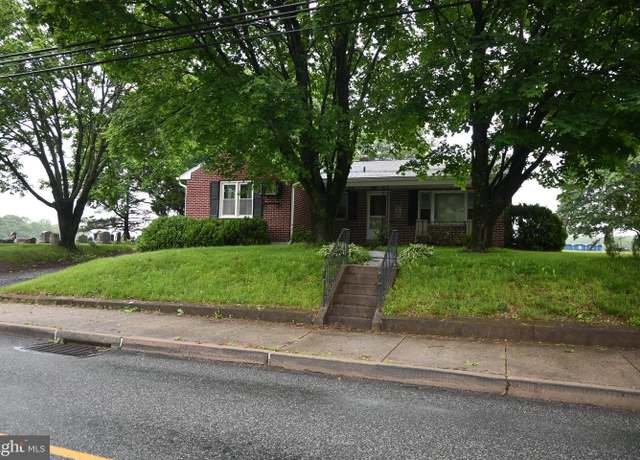 Property at 127 N Main St, Trumbauersville, PA 18970, 3 beds, 1 bath