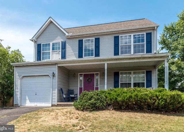 Property at 1715 Weidner Ct, Quakertown, PA 18951, 3 beds, 2.5 baths