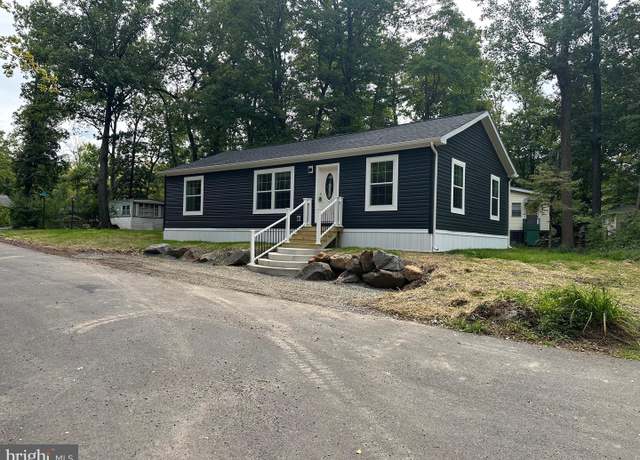 Property at 5 Beth Ln, Quakertown, PA 18951, 3 beds, 2 baths
