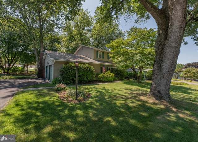 Property at 1026 N 7th St, Emmaus, PA 18049, 3 beds, 1.5 baths