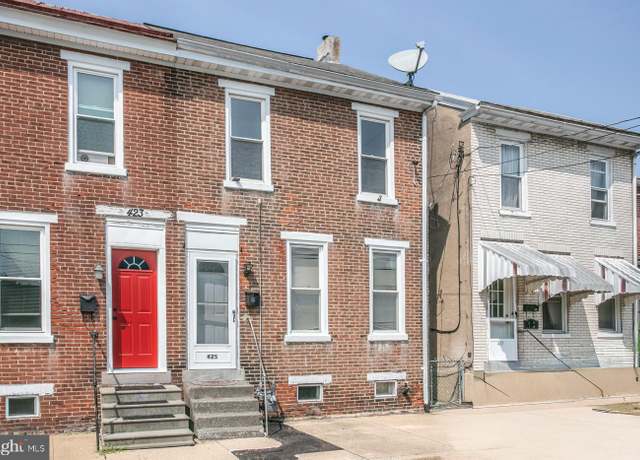 Property at 425 Laurel St, Pottstown, PA 19464, 3 beds, 1 bath