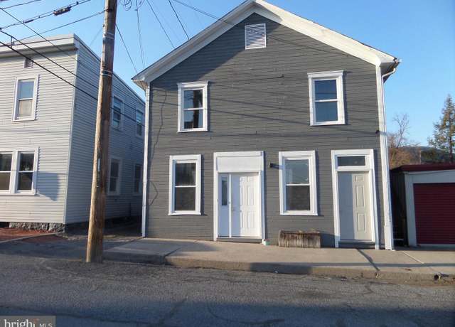 Property at 3 W John St, Mc Veytown, PA 17051, 5 beds, 2 baths