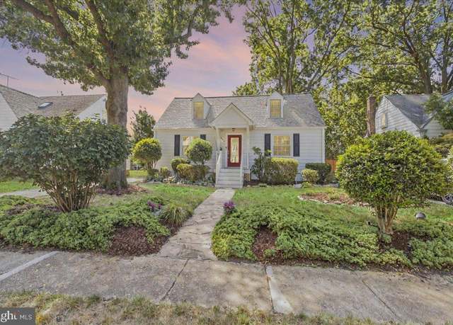 Property at 906 17th St S, Arlington, VA 22202, 4 beds, 3 baths