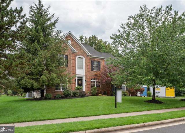 Property at 4593 Spring Run Rd, Warrenton, VA 20187, 5 beds, 4.5 baths