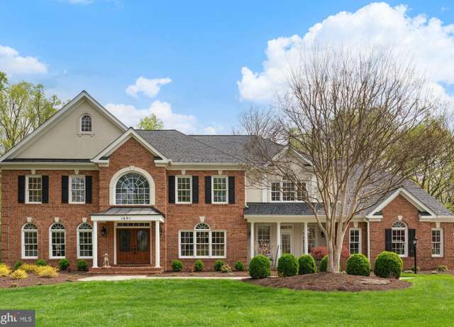 Property at 1601 Palm Springs Dr, Vienna, VA 22182, 5 beds, 5 baths
