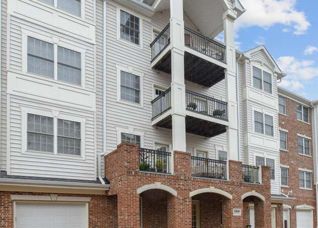 Property at 20745 Royal Palace Sq #207, Sterling, VA 20165, 2 beds, 2 baths