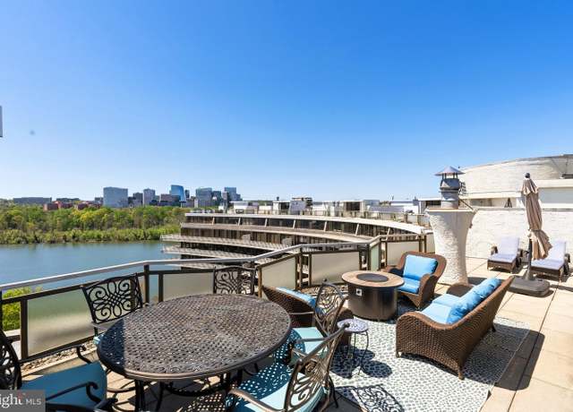 Property at 700 New Hampshire Ave NW #1518, Washington, DC 20037, 1 bed, 1.5 baths