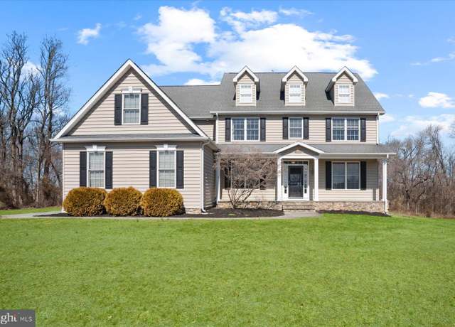 Property at 205 Laristone Ct, Clayton, DE 19938, 5 beds, 5.5 baths
