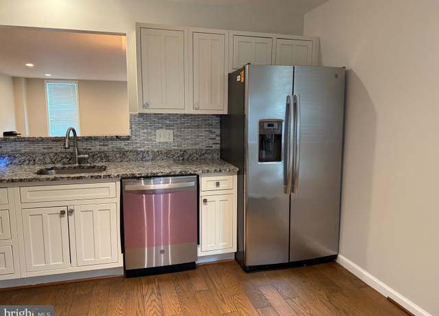 Property at 900 Argyle Ave, Baltimore, MD 21201, 4 beds, 3.5 baths