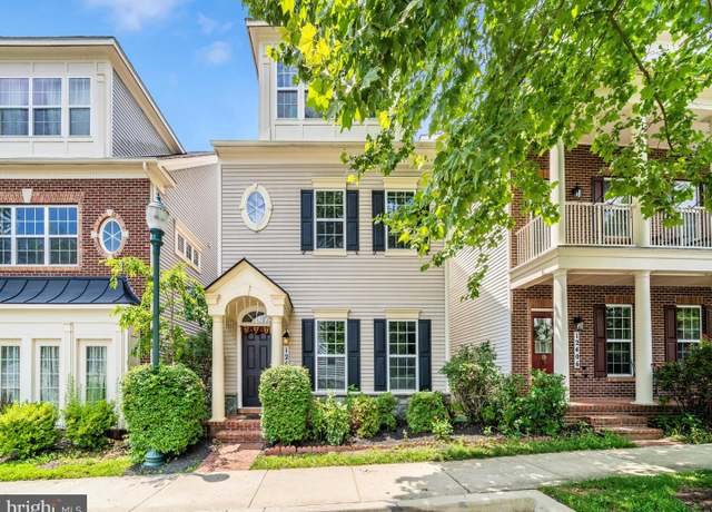 Property at 12404 Carriage Park Pl, Clarksburg, MD 20871, 4 beds, 3.5 baths