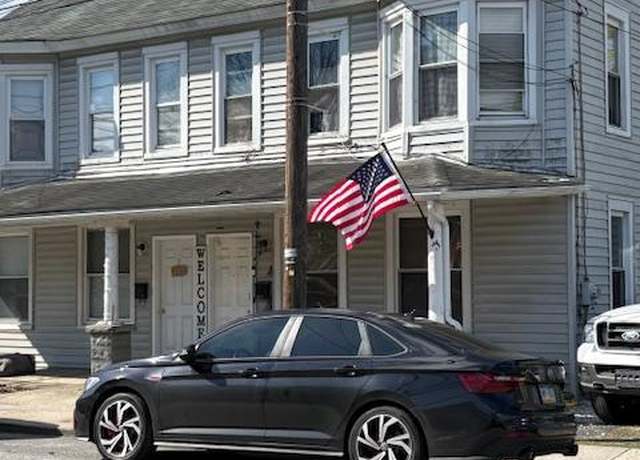 Property at 311 S Enola Dr, Enola, PA 17025, 4 beds, 2 baths