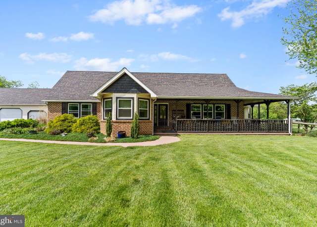 Property at 90 N Old Stonehouse Rd, Carlisle, PA 17015, 4 beds, 3 baths