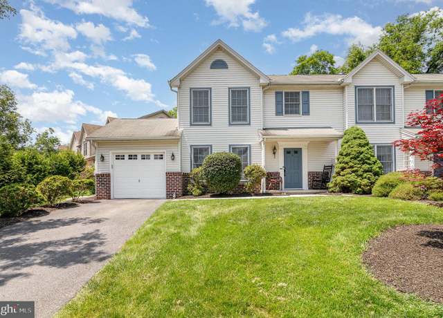 Property at 2 Lenox Ct, Mechanicsburg, PA 17050, 3 beds, 2.5 baths